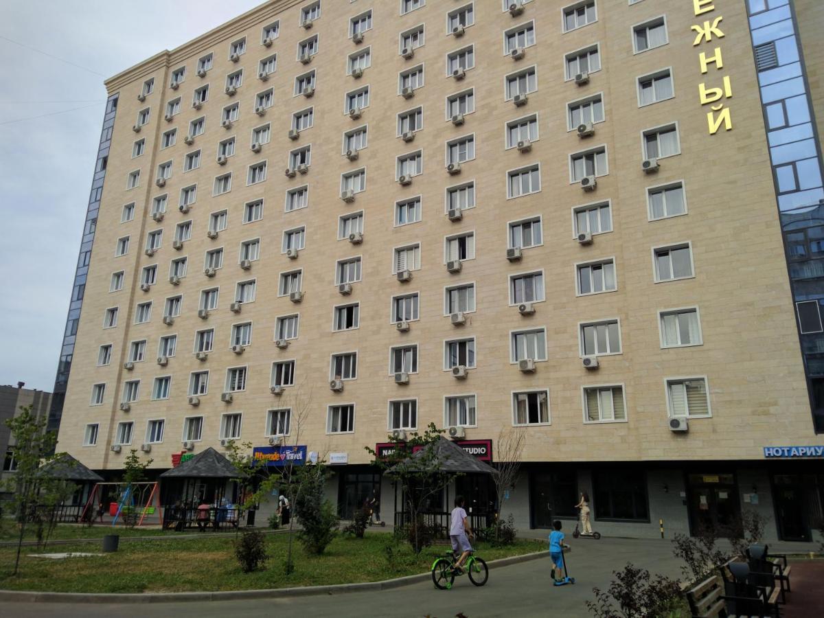 Уютная Студия На Арбате Almaty Bagian luar foto